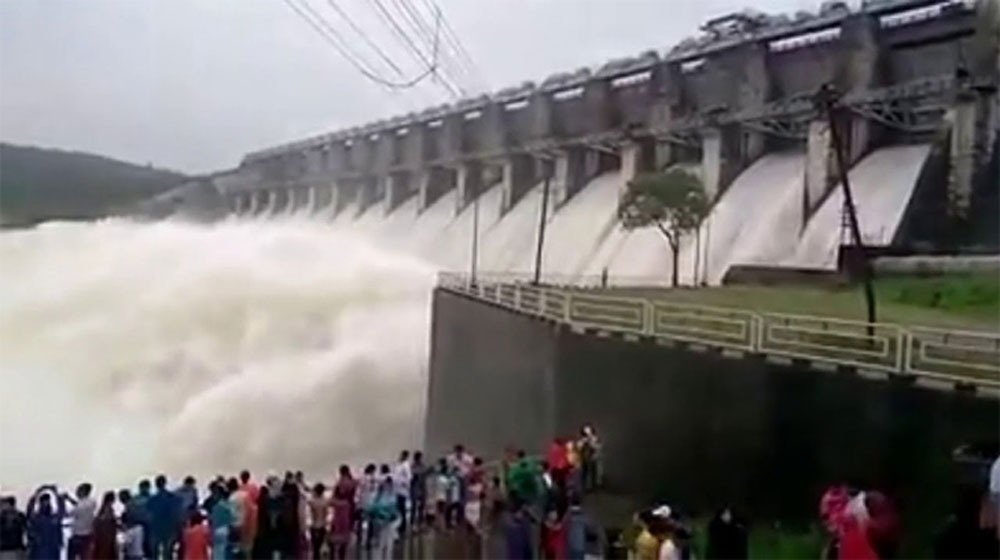 এবার ফারাক্কার সব গেট খুলে দিলো ভারত