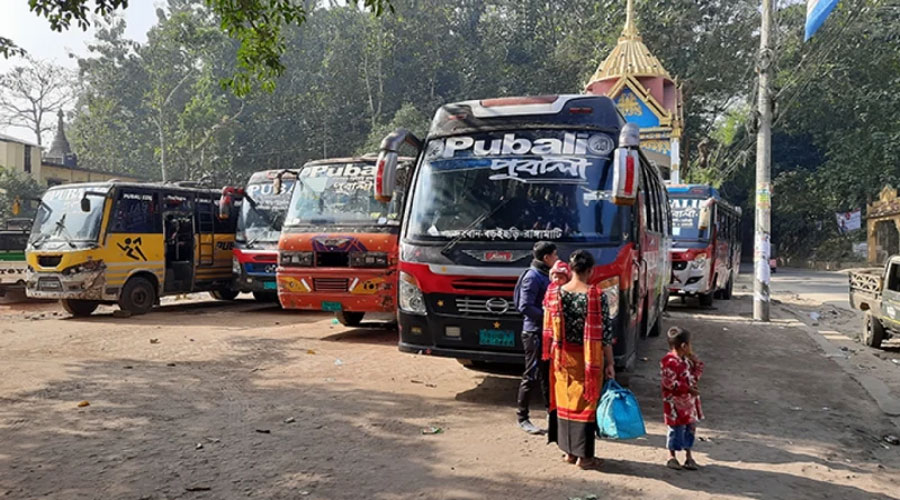 অনির্দিষ্টকালের জন্য রাঙামাটিতে গাড়ি চলাচল বন্ধ