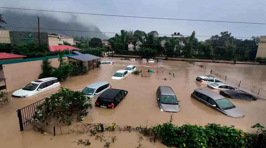 নেপালে ভূমিধস ও বন্যায় মৃত্যু ১০১