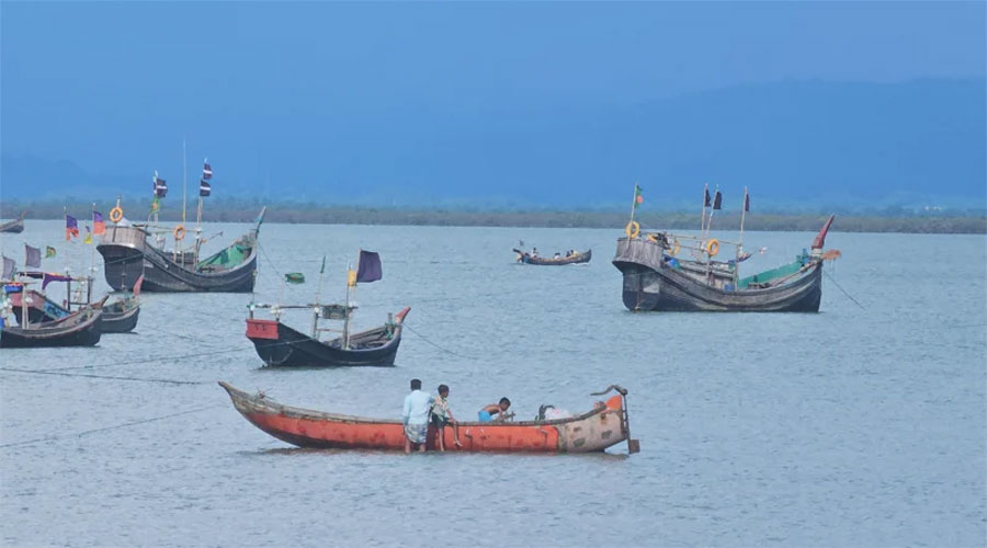 টেকনাফের নাফ নদী 