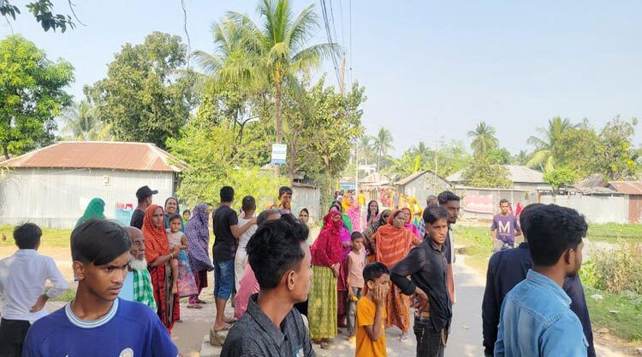 হেমায়েতপুর ইউনিয়নের মানসিক হাসপাতাল সংলগ্ন বেতেপাড়ায় এ ঘটনা ঘটে