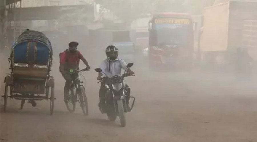 ফের বায়ুদূষণে শীর্ষে ঢাকা