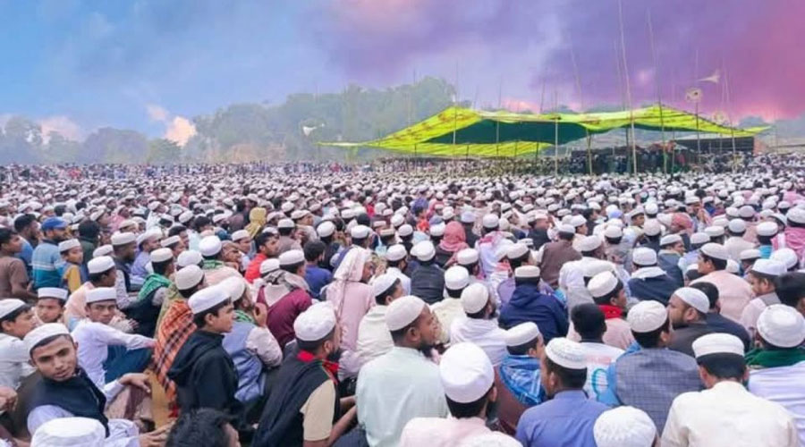  ইস্ট ক্যাম্পের মাঠে গণসমাবেশ করে রোহিঙ্গা যুবকদের সংগঠন ‘ইসলামি মাহাসা’