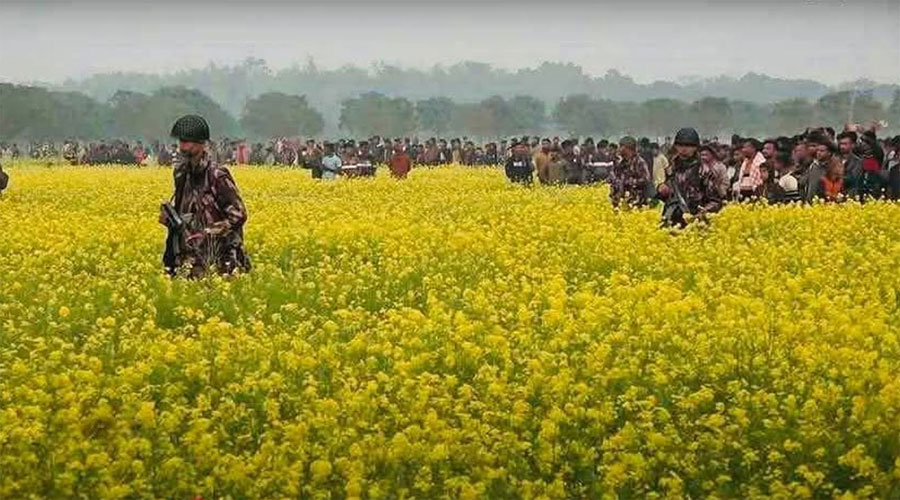 বাংলাদেশ-ভারত সীমান্তে বেড়া নির্মাণ নিয়ে উত্তেজনা